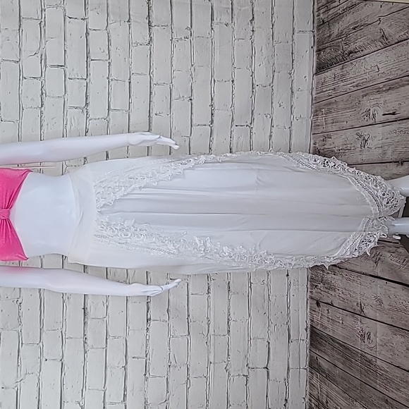 Japna Other - Goa Beachwear by Japna Tulip Crop Pants with Crochet Lace Detail in White